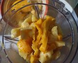 A picture of step 2 of Mango pineapple smoothie.