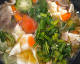 Foto langkah ke 3 dari resep Sup Bening Oyong Wortel.