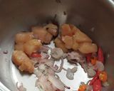 Foto langkah ke 3 dari resep Ayam Baby Potato Asam Manis.