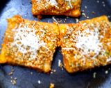A picture of step 5 of Aloo sesame toast.