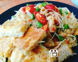 รูปขั้นตอนการทำที่ 4 ของ ผัดหมี่น้ำพริกกะปิกับไข่เจียวถั่วงอก
