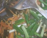 Foto langkah ke 3 dari resep Touge cah bawang putih.