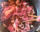 A picture of step 3 of Gyudon (beef bowl).