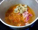รูปขั้นตอนการทำที่ 5 ของ แกงกะทิไก่ใส่หน่อไม้ต้ม