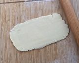 Foto del passaggio 2 della ricetta Sfoglie ripiene di marzapane