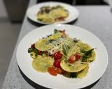 A picture of step 5 of Tomato, basil and lemon pasta.
