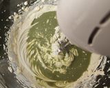 Foto langkah ke 3 dari resep Matcha Ice Cream.