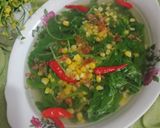 Foto langkah ke 4 dari resep Sayur Bening Bayam Jagung simple dan segar.