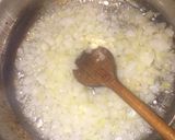 Tejfölös gomba pörkölt lecsós alappal, kagyló tésztával recept fázis 2 fotója