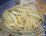 A picture of step 2 of Tasty Chilli Potatoes.