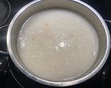 Hình bước làm 4 của món Cháo nấm mối đen