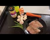 A picture of step 2 of Chicken Steaks with Mushroom Sauce.
