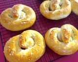 Foto del paso 6 de la receta: Pan salado (pretzels)