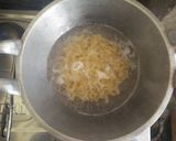 Foto langkah ke 1 dari resep Macaroni Fussilli with creamy sauc(e)age!!.
