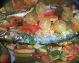 Foto langkah ke 6 dari resep Ikan Salem Kuah Asam Pedas.