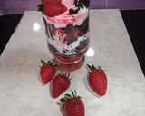 صورة لخطوة 5 من وصفة تحلية الكؤوس بالفريز 🍓 ولا اروع من أيادي جزائرية