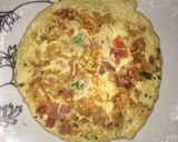 A picture of step 4 of Vegetable and Ham Omelette.