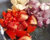Foto langkah ke 1 dari resep Tumis kangkung dan touge saus tiram.