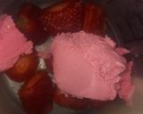 A picture of step 1 of Strawberry Smoothie 🍓🍓.