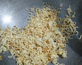 চট পটা ম্যাগি ভেল(chatpata maggi bhel recipe in Bengali) রেসিপি ধাপ - 1 ছবি
