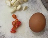 Foto langkah ke 1 dari resep Tumis jamur salju dan enoki.