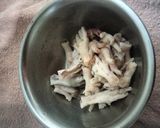 Foto langkah ke 1 dari resep Ceker Tanpa Tulang Kecap Bumbu Opor.
