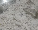 A picture of step 1 of 15 minutes Jowar flour 'Ukadpendi'.