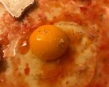 Foto del paso 3 de la receta: Pizza dos quesos y huevo