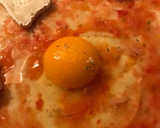 Foto del paso 3 de la receta: Pizza dos quesos y huevo