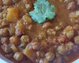 લીલા ચણા ને બટેકા નું શાક (Green Chana Bataka Shak Recipe In Gujarati) રેસીપી સ્ટેપ3ફોટો