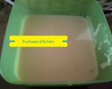 Foto langkah ke 5 dari resep Ice cream lembut strawberry dan vanilla kitkat.