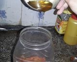 A picture of step 2 of Carrot Pickle.