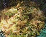 মটরশুটি দিয়ে  নিরামিশষ বাধাকপির ঘন্ট(badhakopir ghonto recipe in Bengali) রেসিপির ধাপ 2 ছবি