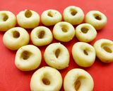 A picture of step 3 of Malai Peda.