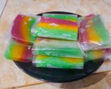 Foto langkah ke 9 dari resep Es Gabus Pelangi.