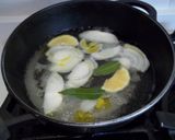Foto del paso 4 de la receta: Merluza cocida con mahonesa