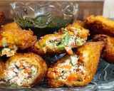 A picture of step 3 of Dahi bread roll.