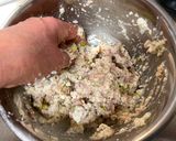 A picture of step 1 of Tofu Aburaage Fry.
