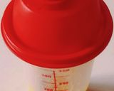 Hình bước làm 2 của món Sốt CHANH DÂY trộn salad