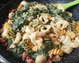 Foto del paso 1 de la receta: Pasta con espinacas y carne picada