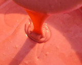A picture of step 2 of Hidden heart raspberry cake.