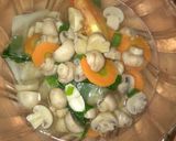Foto langkah ke 4 dari resep Soup Jamur Kancing.