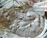 Foto langkah ke 2 dari resep Bolu oreo coklat.