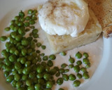 Foto del paso 6 de la receta: Bacalao con guisantes y huevo poché