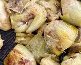 Une image de l'étape 2 de Coeurs d’artichaut au pesto, chèvre et pignons.