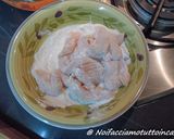 Foto del passaggio 4 della ricetta Pollo fritto con salsa di cipolle e indivia grigliata