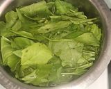 A picture of step 1 of Lehsuni aloo palak.