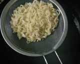 Foto langkah ke 2 dari resep Omelete Mie.