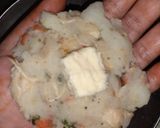 A picture of step 3 of Chicken potato cheese corn balls.
