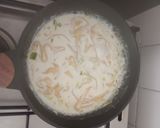 Foto del paso 2 de la receta: Tagliatelle cocidos en crema de soja + cebolleta, ajo, parmesan, decorados con pistachos y anacardos